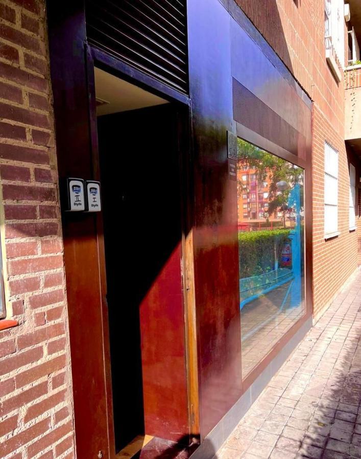 Homeabout Madrid Rio Apartment Exterior photo